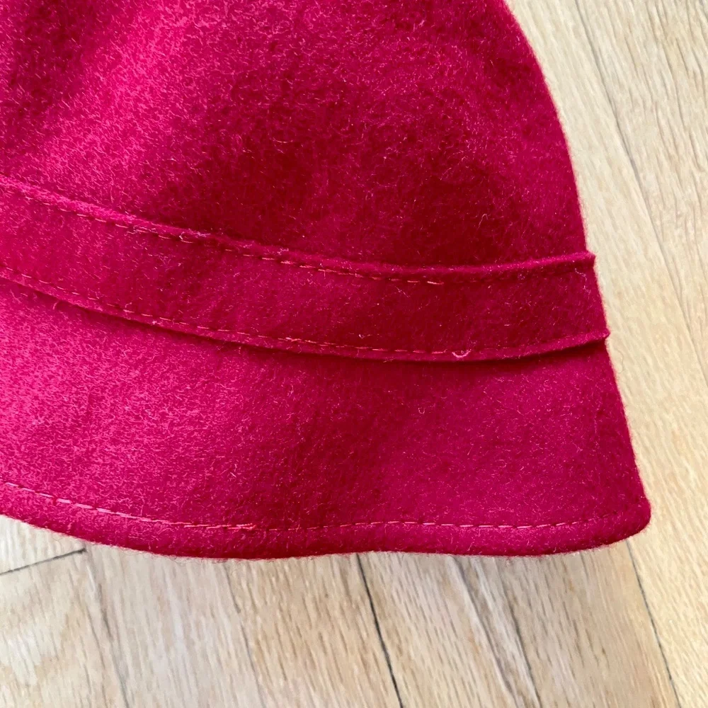 Gymboree‎ Felted 100% Wool Bow Cloche Red Hat Baby Girl Size 0–12 Months